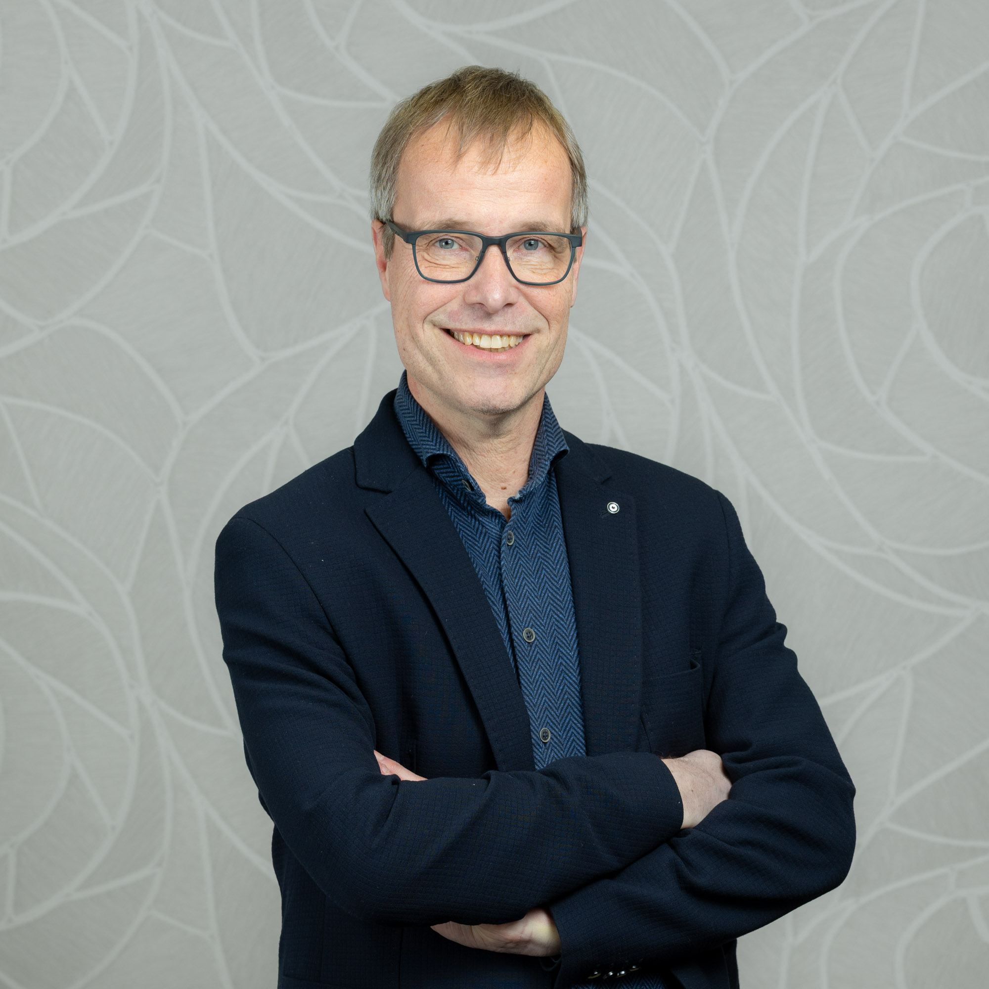 Bob van der Henst, Senior-Adviseur inkomen ( AOV en Verzuimverzekeringen)